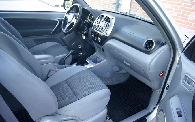 Toyota RAV4 cena 32900 przebieg: 170579, rok produkcji 2000 z Radom małe 529
